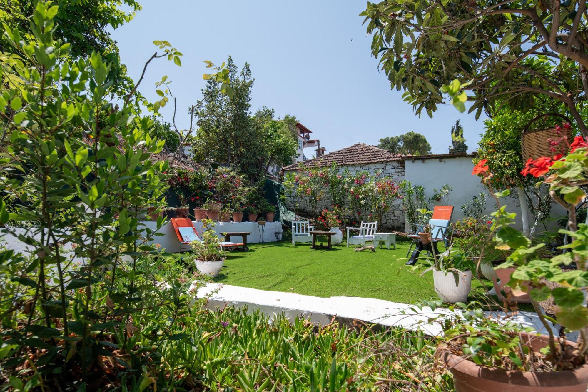 נאוס מרמרס Pela Veranda Exquisite Suites מראה חיצוני תמונה