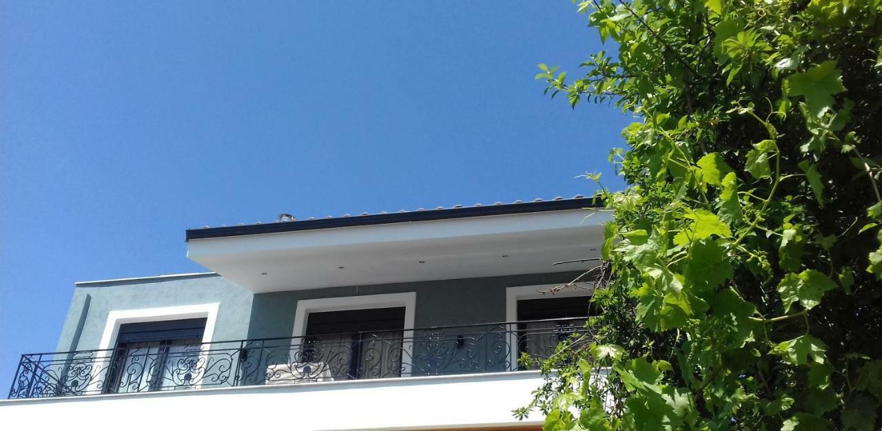נאוס מרמרס Pela Veranda Exquisite Suites מראה חיצוני תמונה