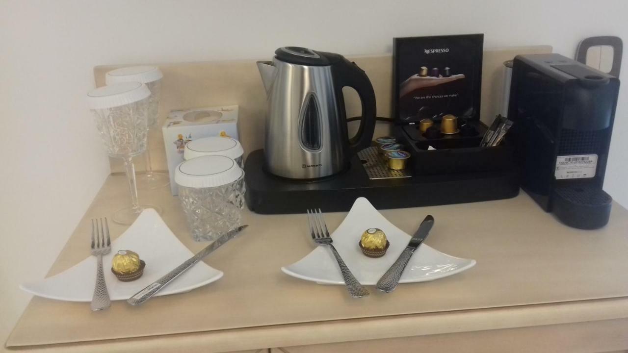 נאוס מרמרס Pela Veranda Exquisite Suites מראה חיצוני תמונה