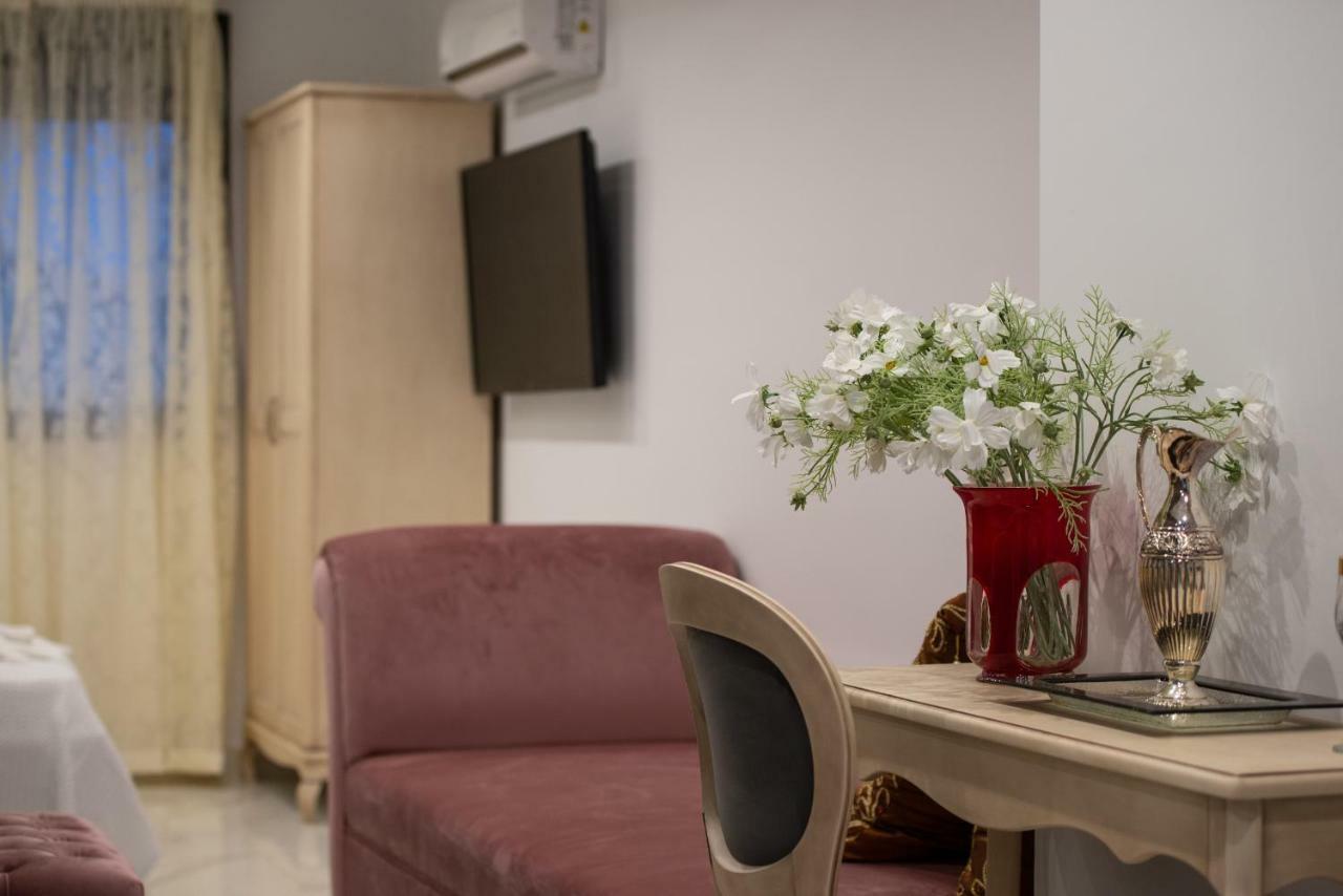 נאוס מרמרס Pela Veranda Exquisite Suites מראה חיצוני תמונה