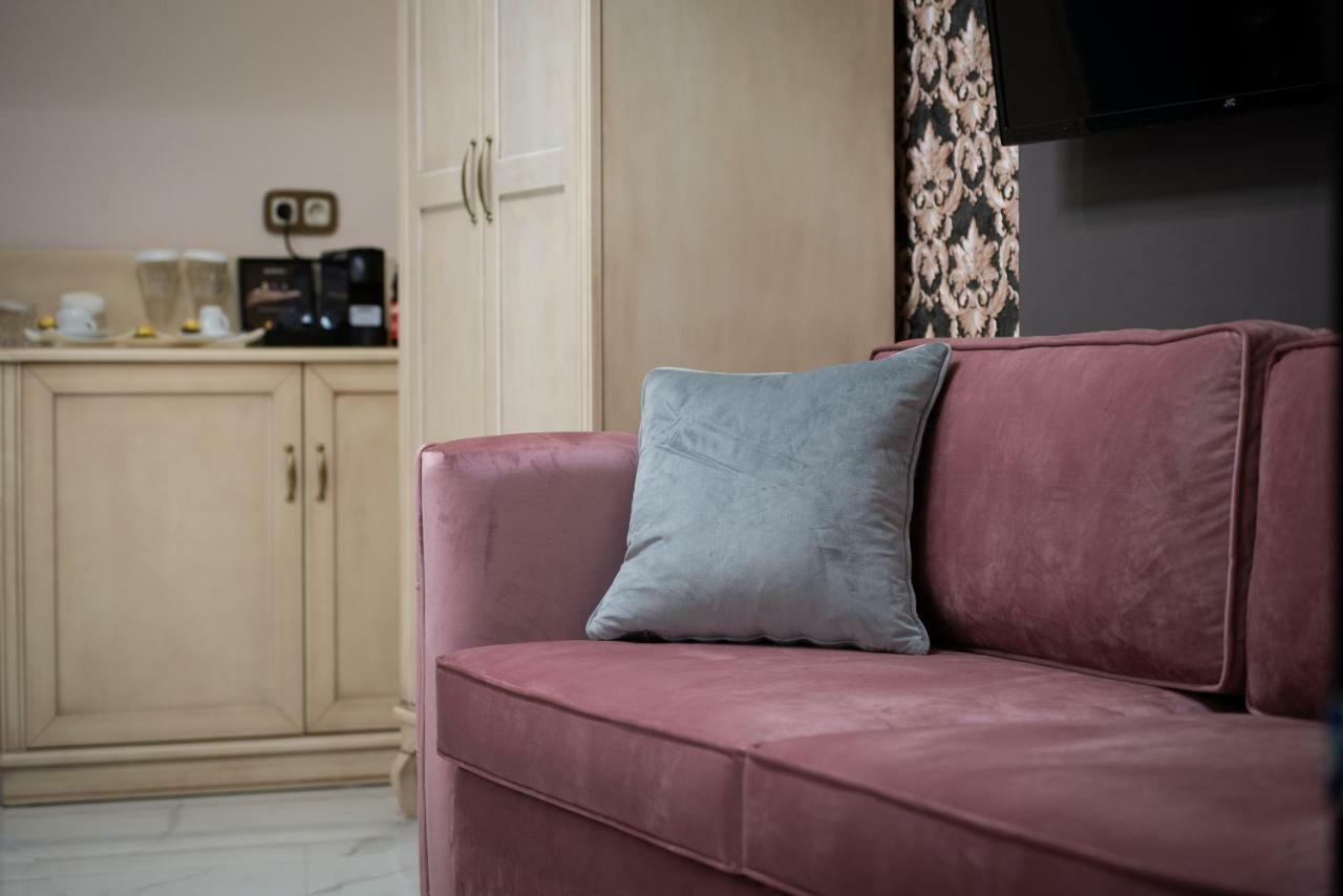 נאוס מרמרס Pela Veranda Exquisite Suites מראה חיצוני תמונה